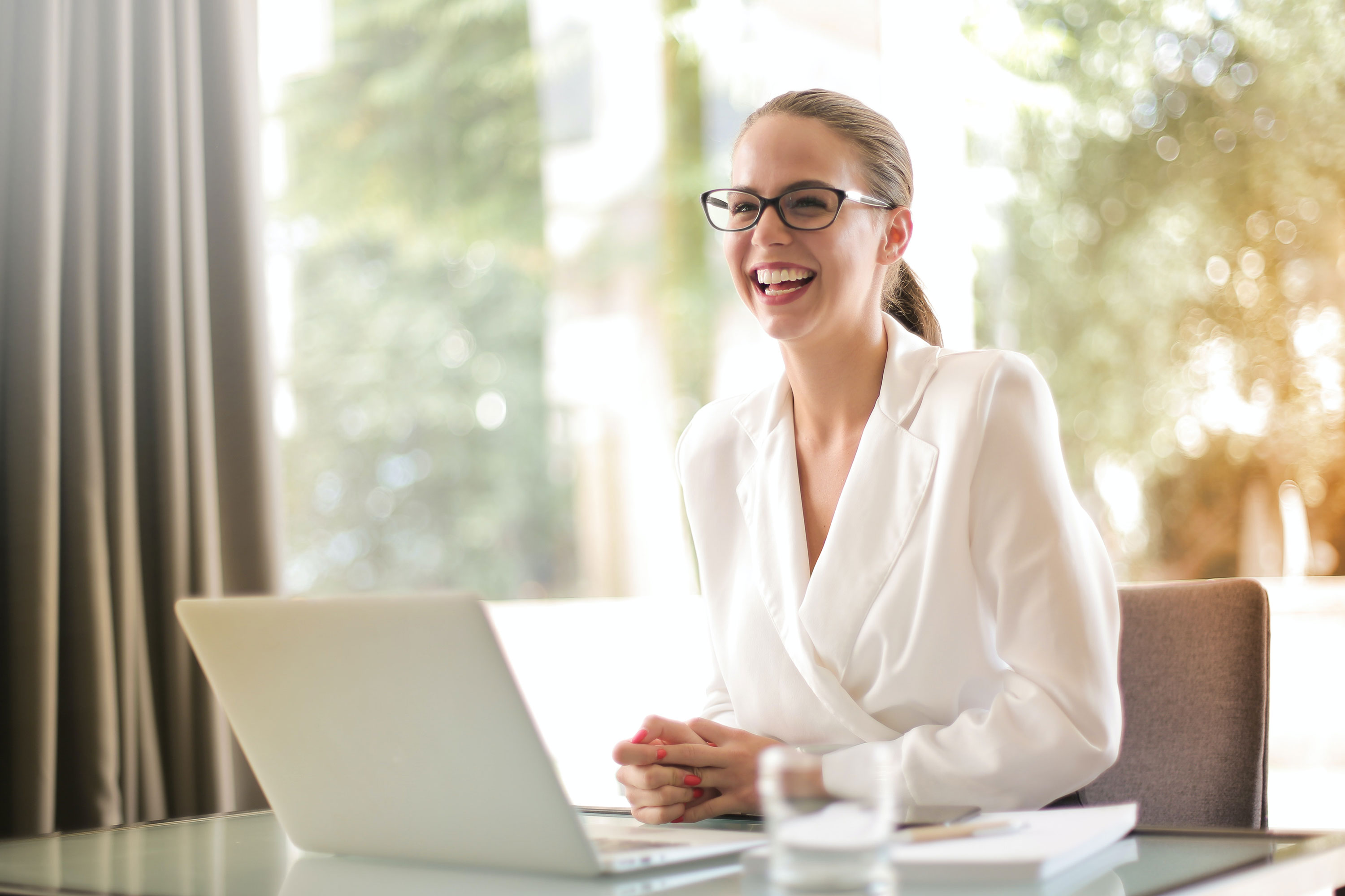 Woman-at-computer